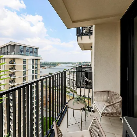 Zigzag Waterfront Metropoliten *