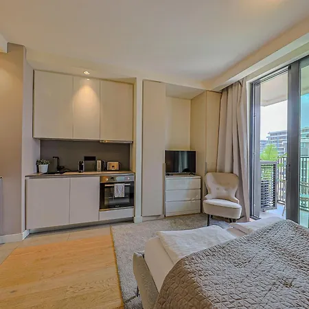 Zigzag Waterfront Metropoliten